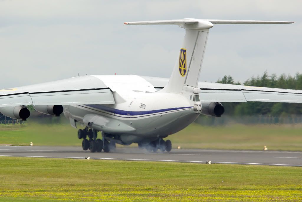 Il76 tyre shredding incident UK Airshow Review Forums